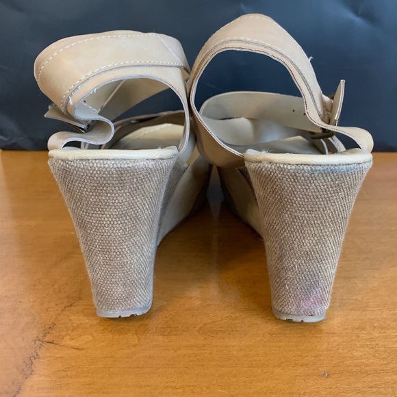 Kenneth Cole reaction wedge platform sandals - Picture 5 of 6